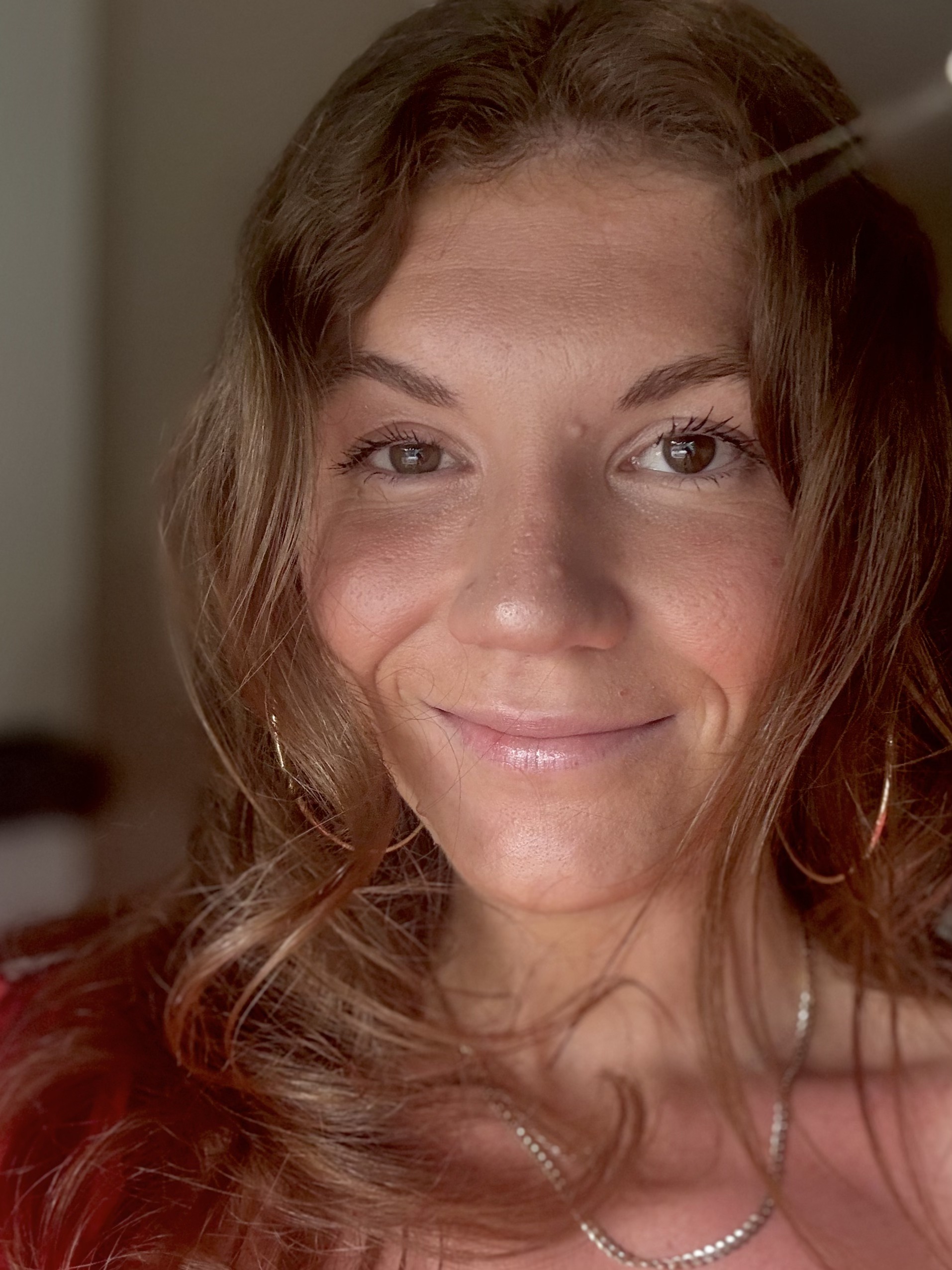 Elizabeth MacDonald headshot